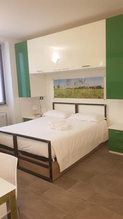 Versoverde Hotel Alzaia Naviglio Grande Mediolan Zewnętrze zdjęcie